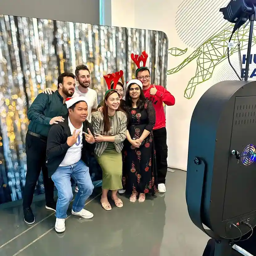 Instant photo prints from a live booth